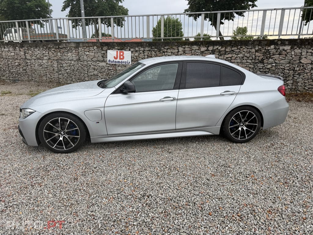 BMW 330 e iPerformance Pack M
