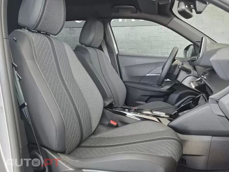 Peugeot E-2008 54 kWh Allure