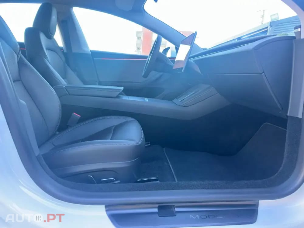 Tesla Model 3 Long Range RWD Business