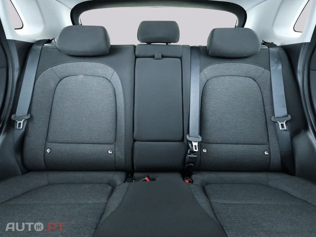 Hyundai Kauai Select I.V.A DEDUTIVEL