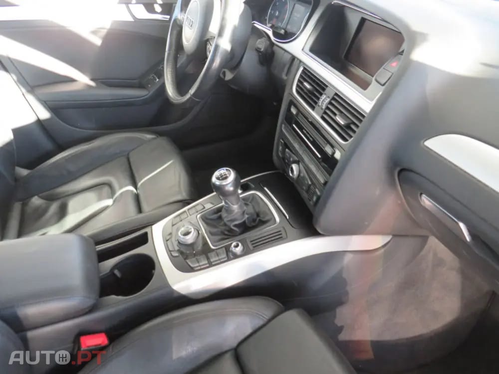 Audi A4 2.0 TDI SPORT
