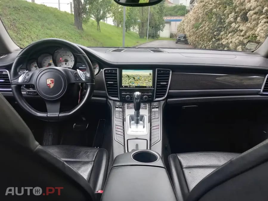 Porsche Panamera Platinum Edition