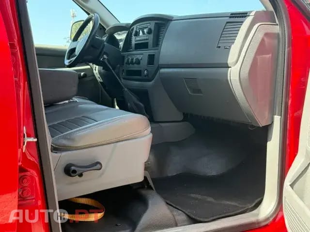 Dodge RAM 3.7 V6 GPL 6 Lugares