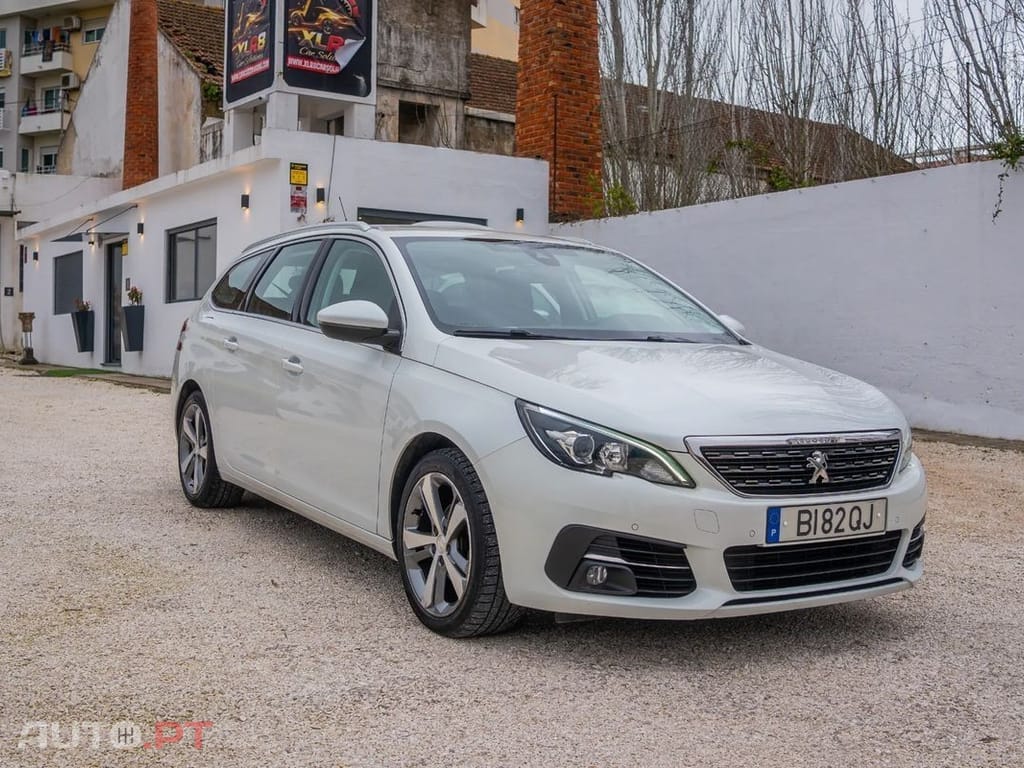 Peugeot 308 SW BlueHDi 130 EAT6 Stop & Start Allure Business-Pack