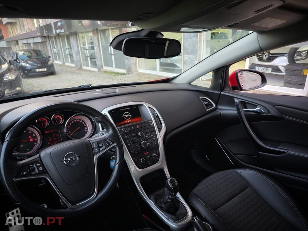 Opel Astra GTC 1.6 T S/S J20