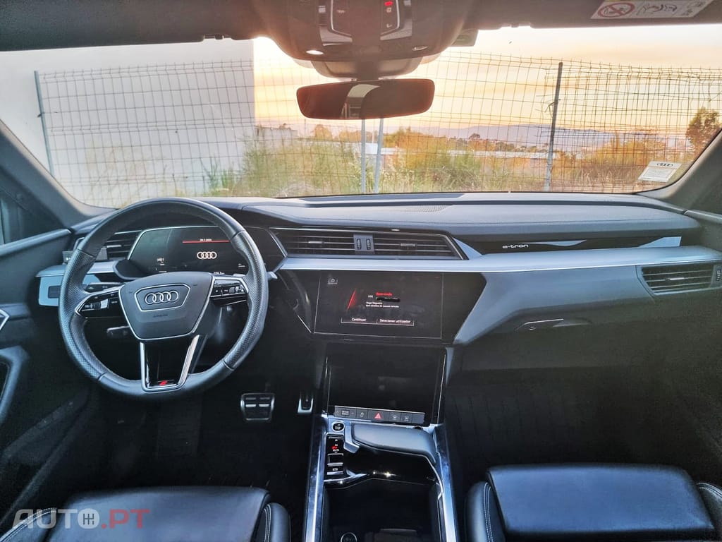 Audi Q8 E-Tron 50 quattro S line