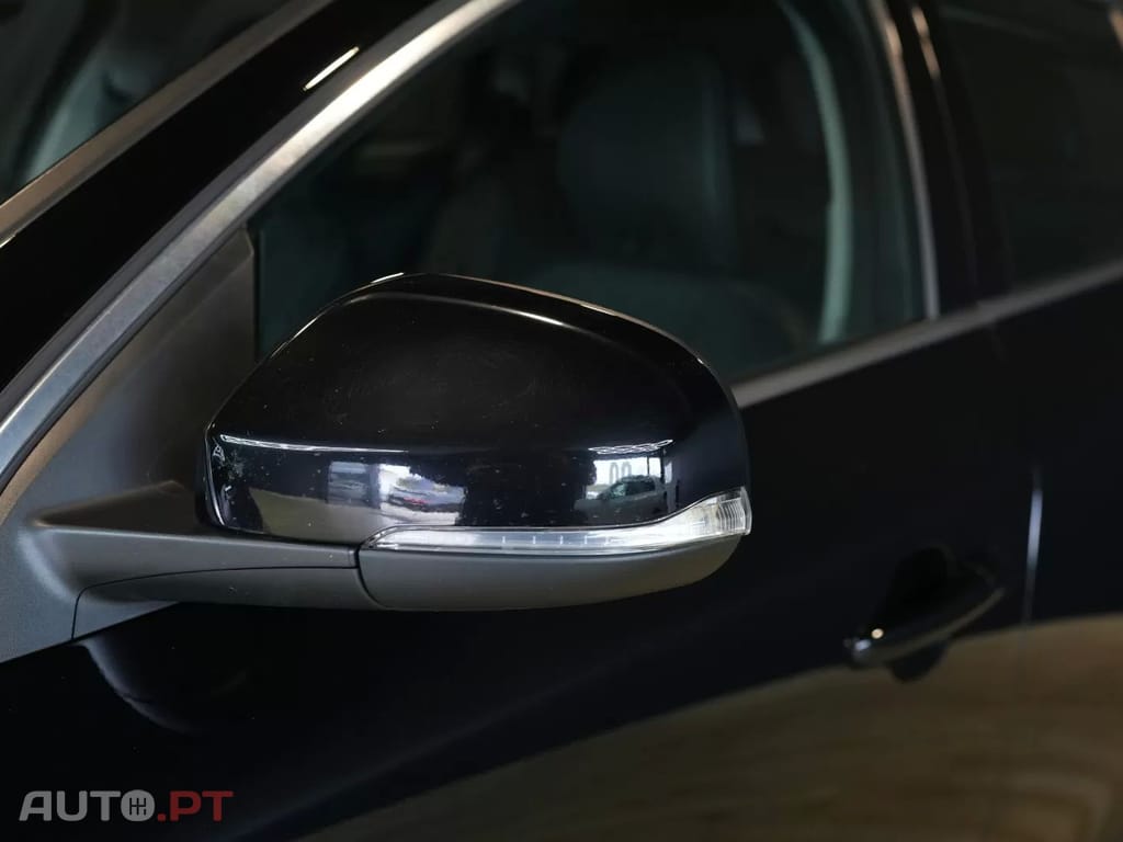 Volvo V60 2.4 D6 Momentum AWD Phev