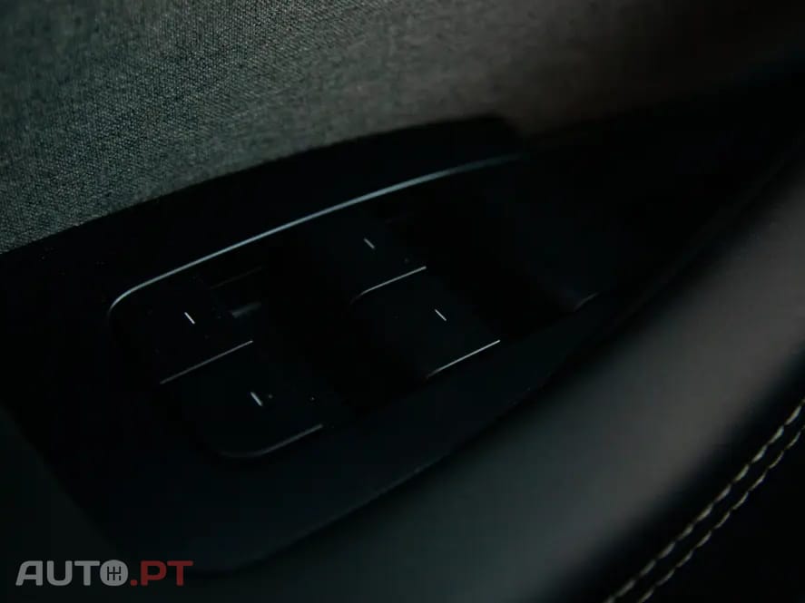 Tesla Model 3 Tração Traseira Premium