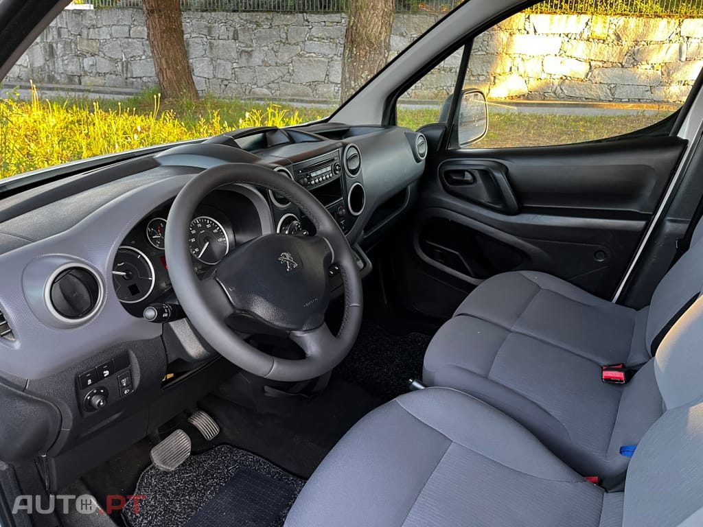 Peugeot E-Partner Elétrica