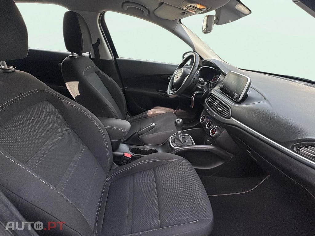 Fiat Tipo 1.3 M-Jet Lounge