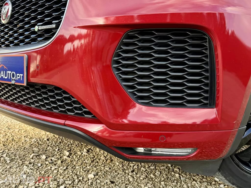 Jaguar E-Pace D150 AWD R-Dynamic