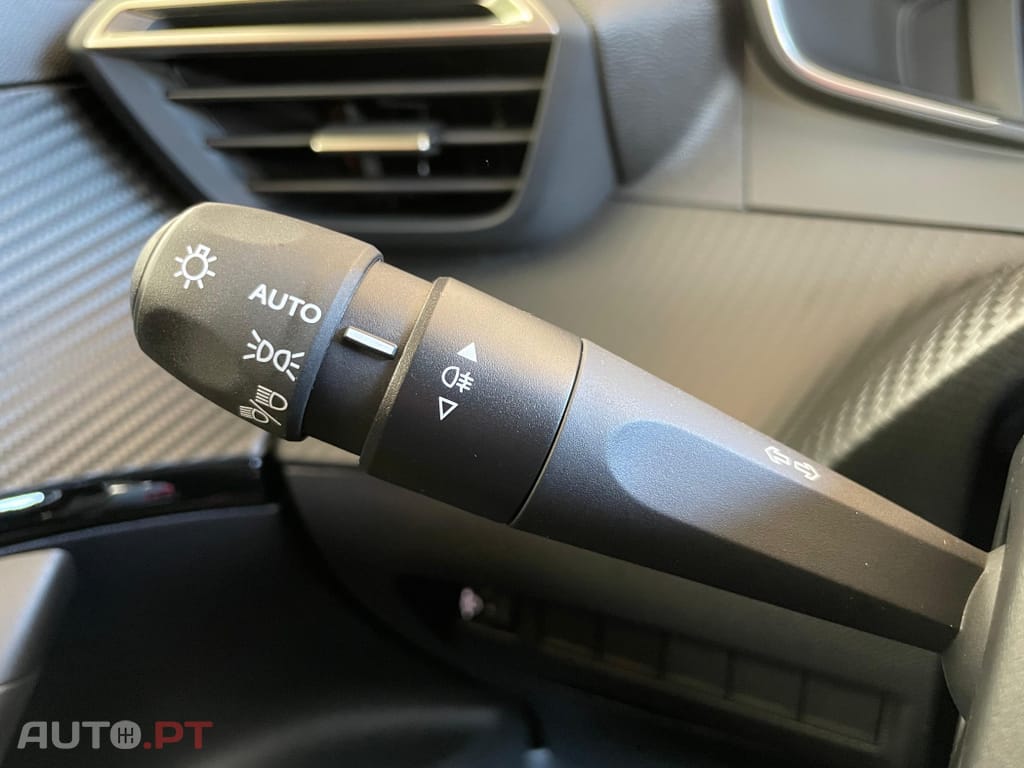 Peugeot 2008 1.2 PureTech Active Pack