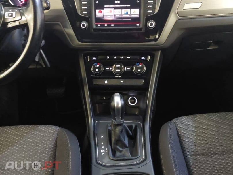 Volkswagen Touran 1.6 TDI Confortline DSG