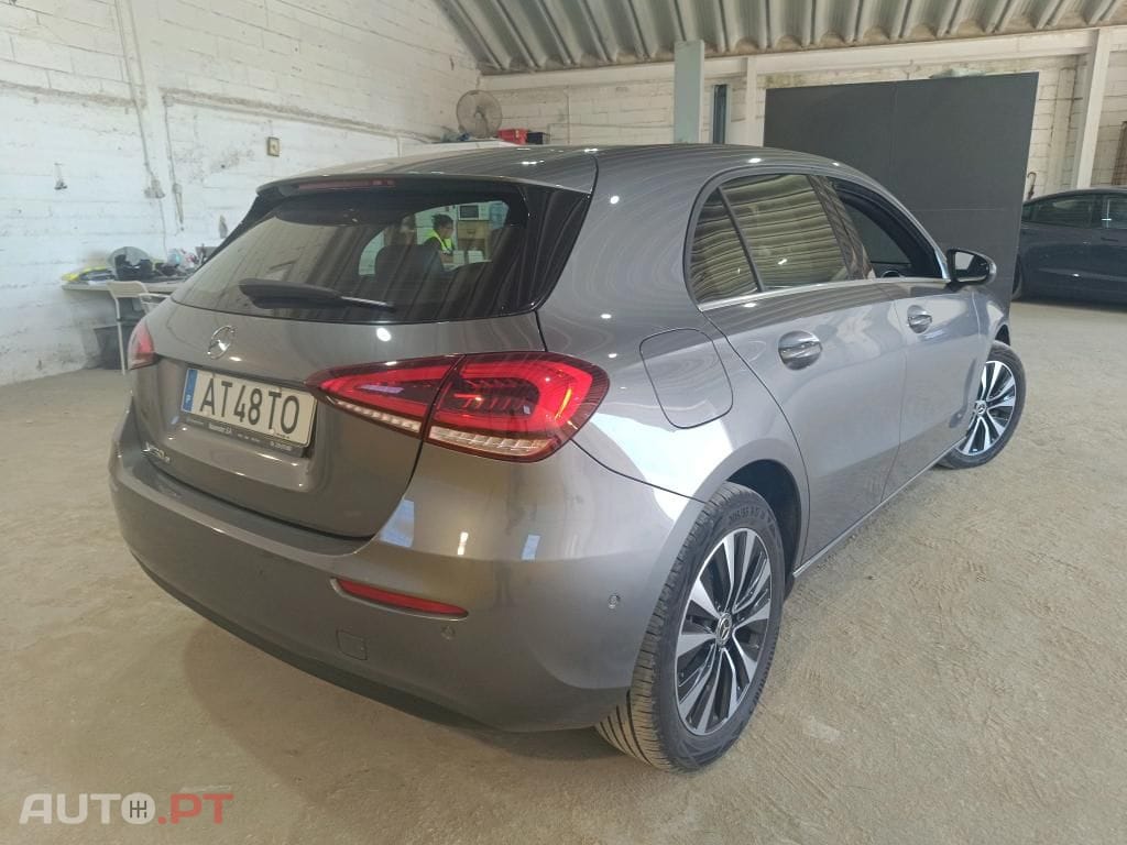 Mercedes-Benz A 250 e Style Plus
