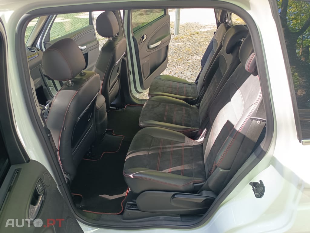 Ford S-Max Titanium X