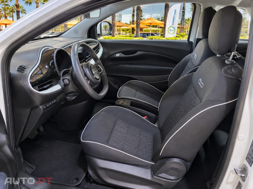 Fiat 500e Action