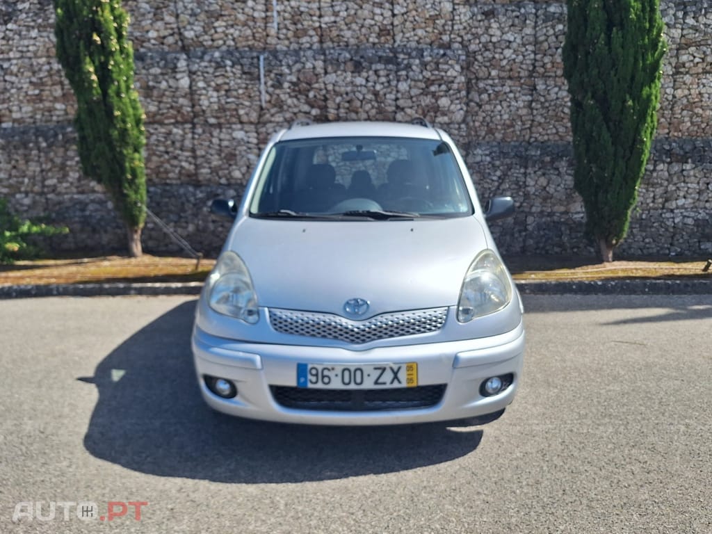 Toyota Yaris Verso 1.4 D-4D Sol