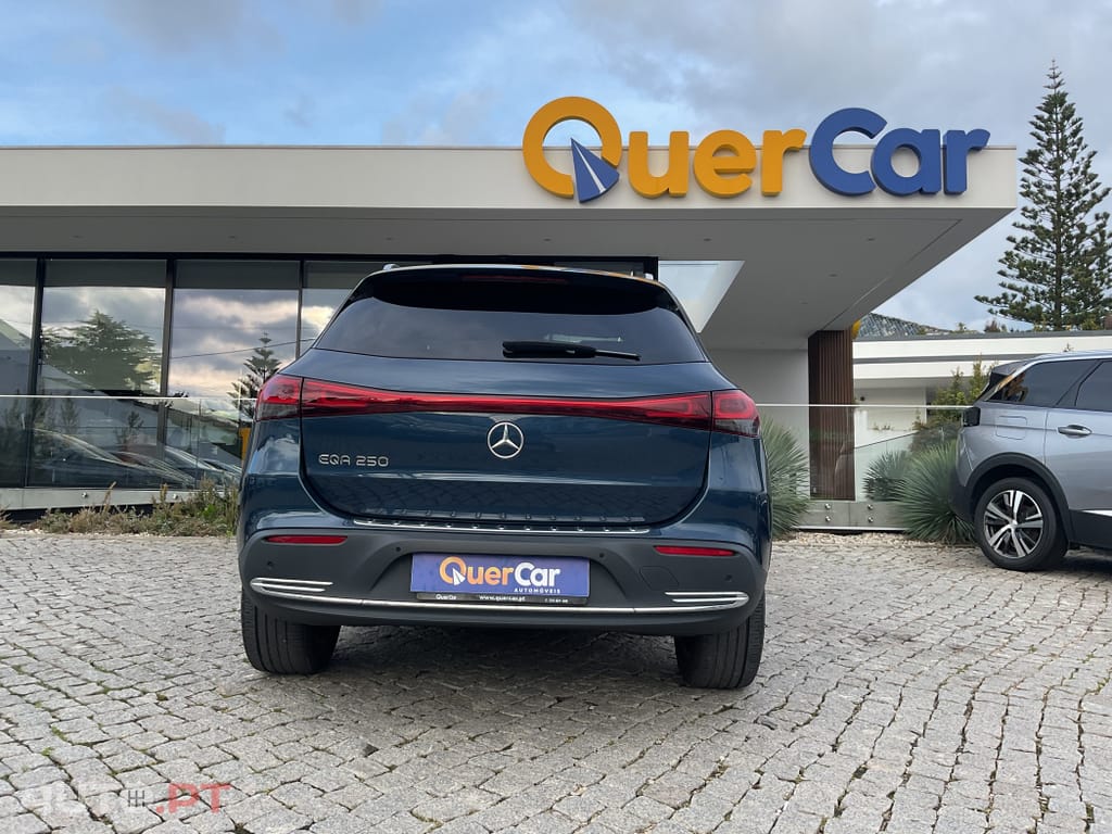 Mercedes-Benz EQA 250 Electric Art