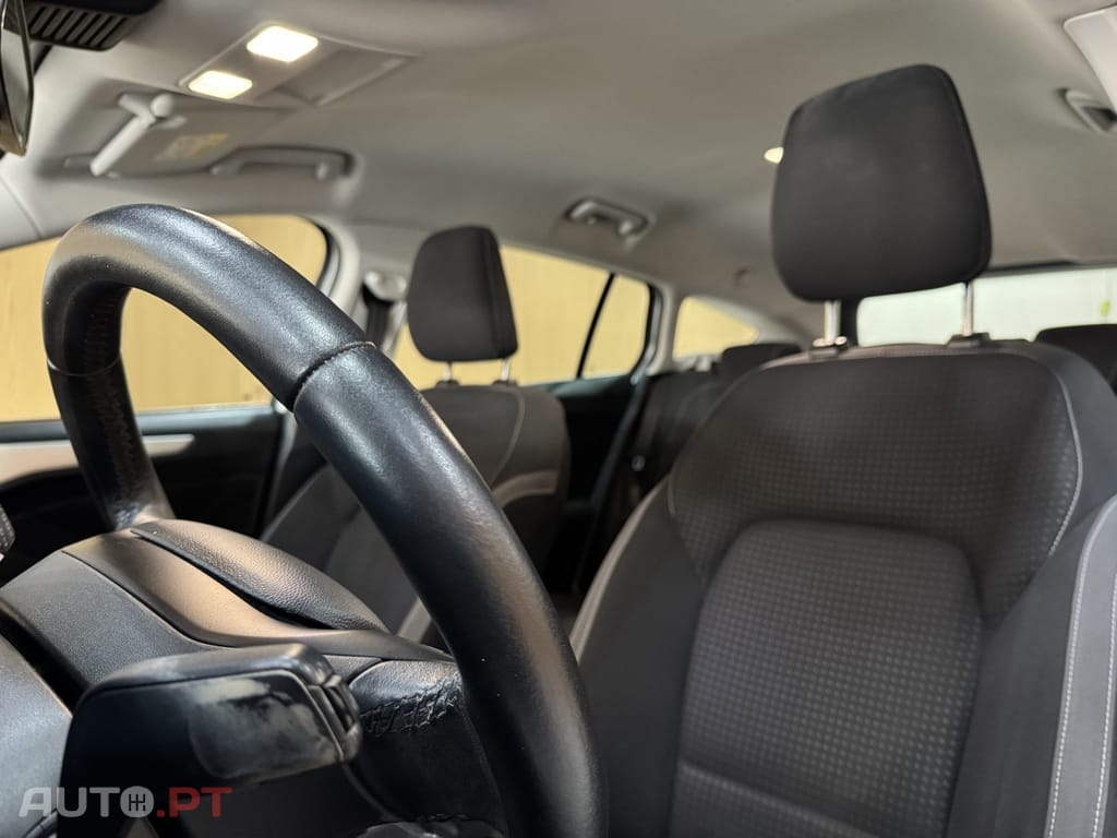 Ford Focus SW 1.5 TDCi EcoBlue ST-Line