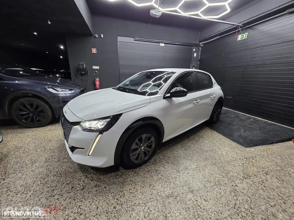 Peugeot E-208 Active Pack