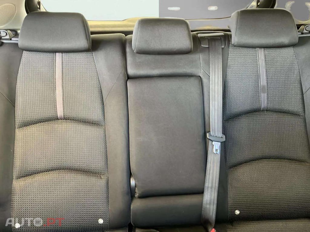 Mazda 3 1.5 Sky-D Excellence Navi