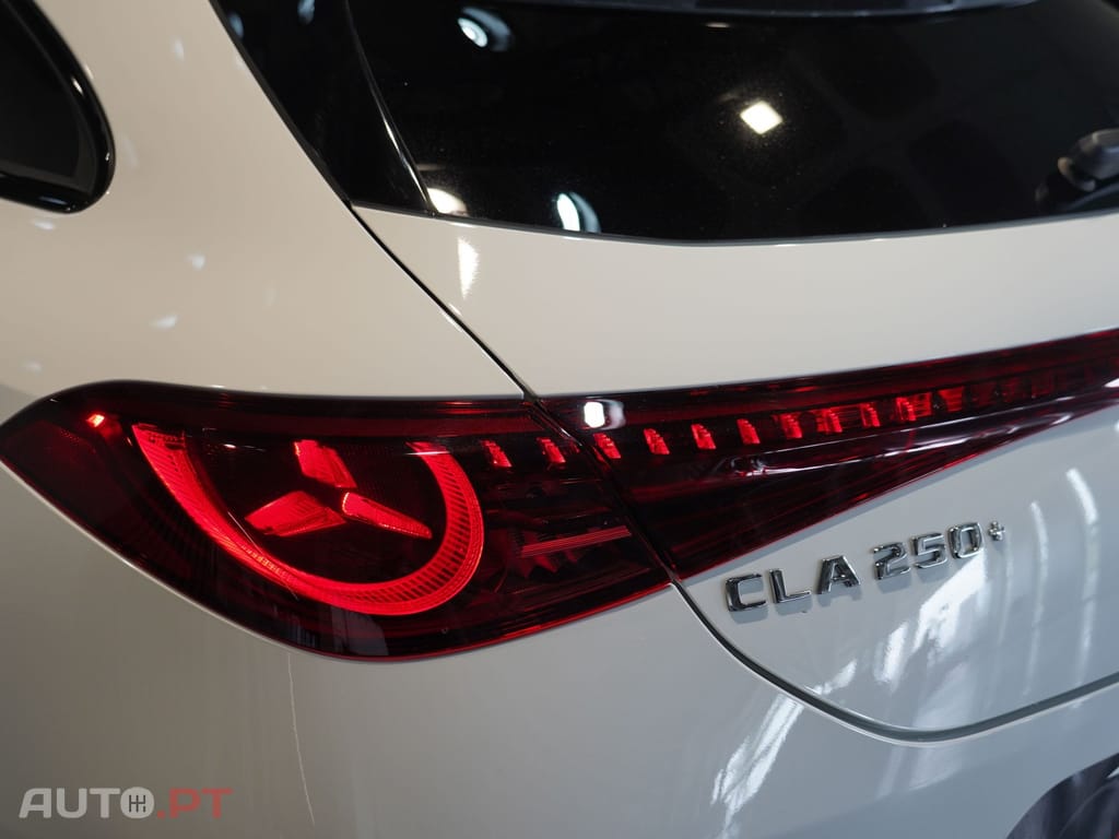 Mercedes-Benz CLA 250 com tecnologia EQ