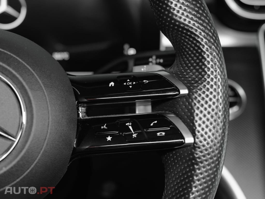 Mercedes-Benz C 300 e AMG Line