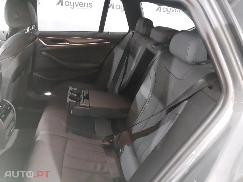 BMW 520 d Pack Desportivo M Auto