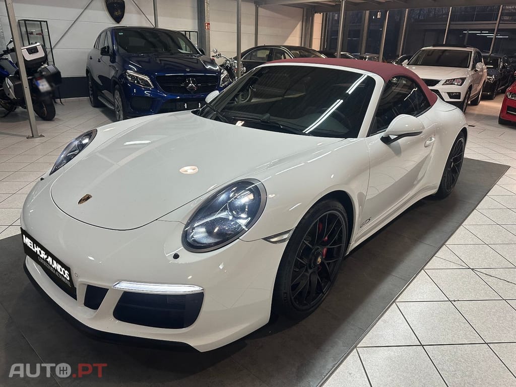 Porsche 991 Carrera 4 GTS