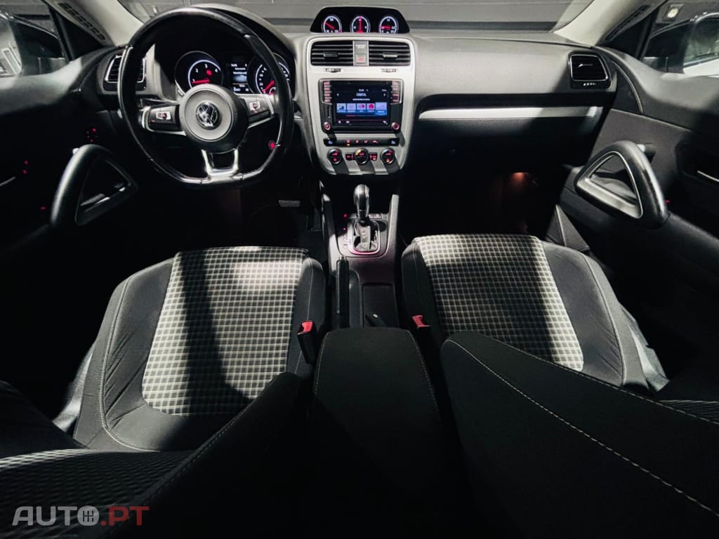 Volkswagen Scirocco 2.0 TDI Sport DSG