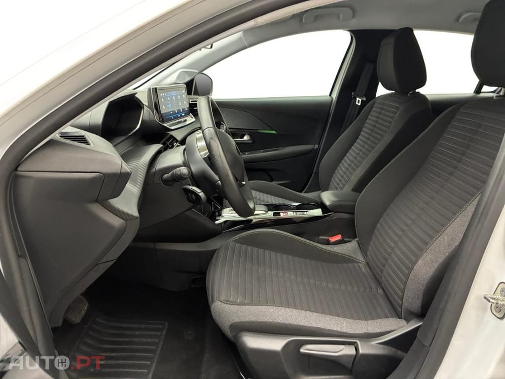 Peugeot E-208 50 kWh Active