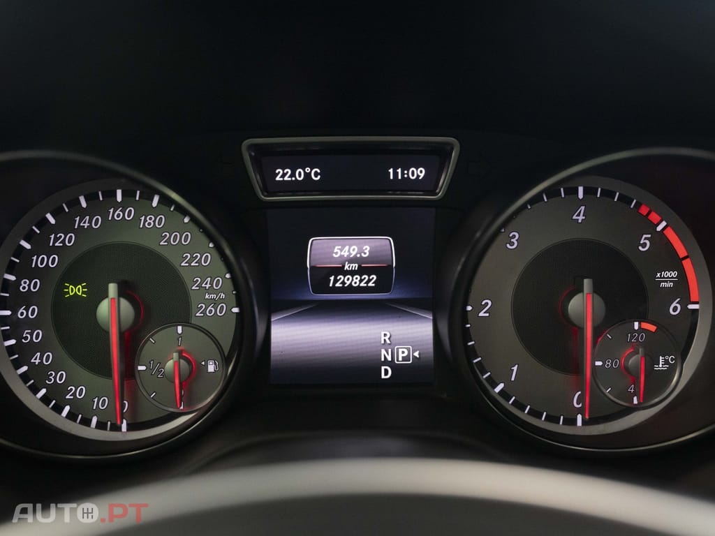 Mercedes-Benz CLA 220 d Shooting Brake AMG Line Aut.