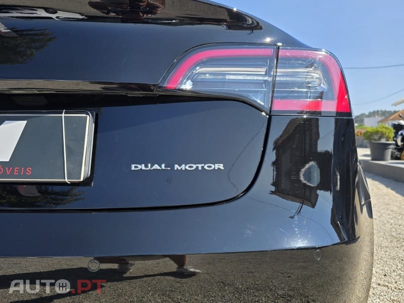 Tesla Model 3 Long-Range Dual Motor AWD