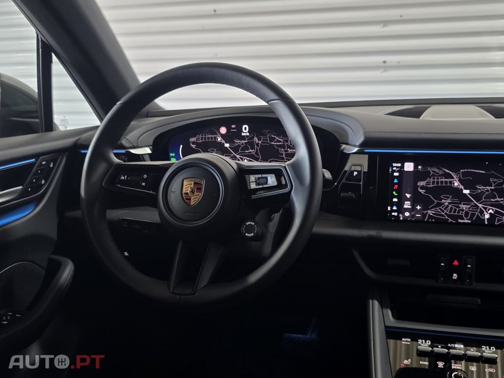 Porsche Macan Electric 4