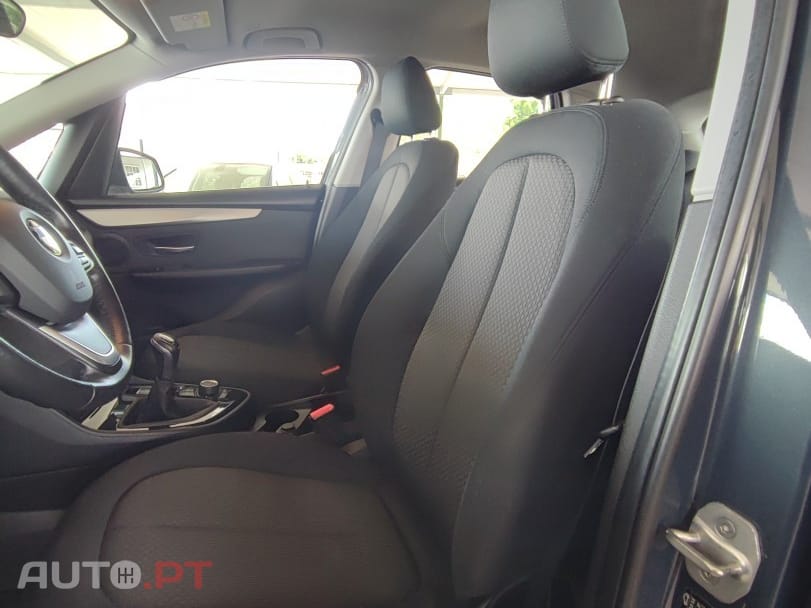 BMW 216 d Advantage