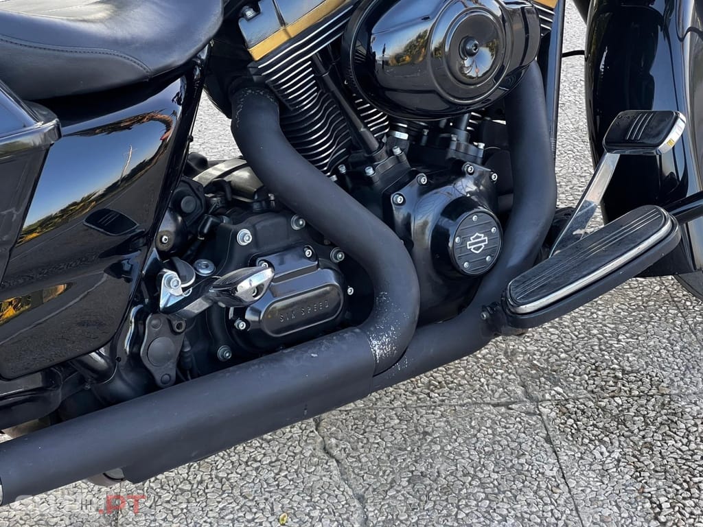Harley Davidson Road road glade