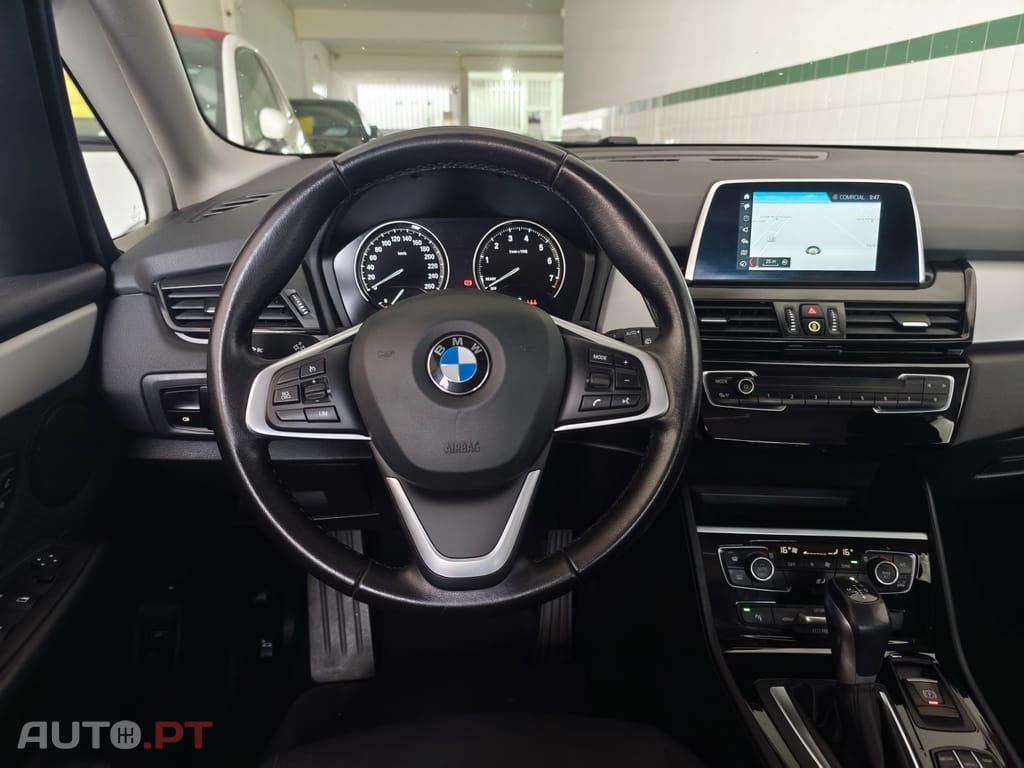 BMW 225 Line Sport