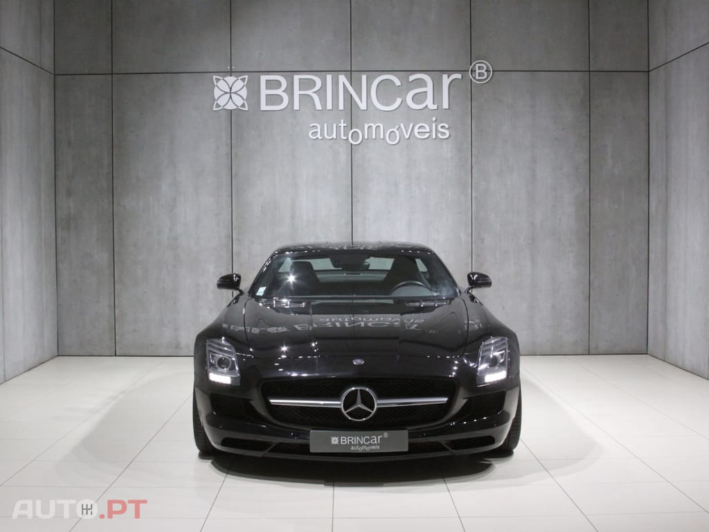 Mercedes-Benz SLS 63 AMG