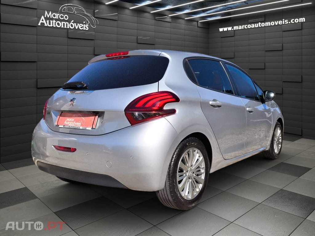 Peugeot 208 1.2 PureTech Style