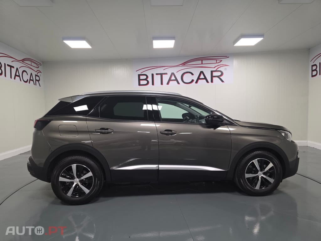 Peugeot 3008 1.5 BlueHDi Active
