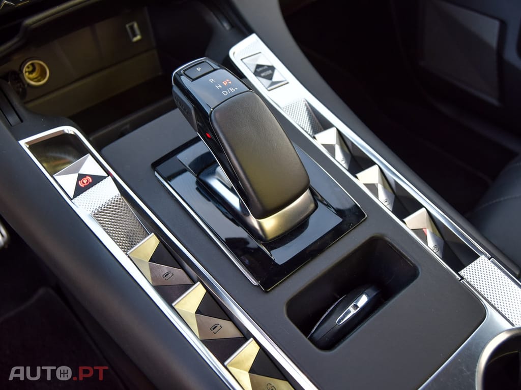 DS DS7 Crossback E-Tense SE Ligne Noire EAT8