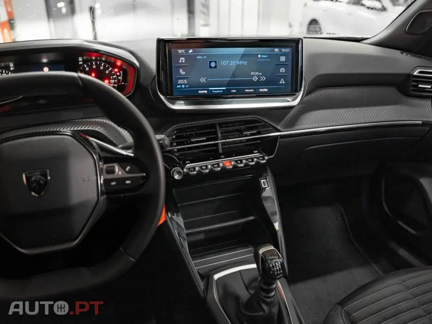 Peugeot 2008 1.2 PureTech Style