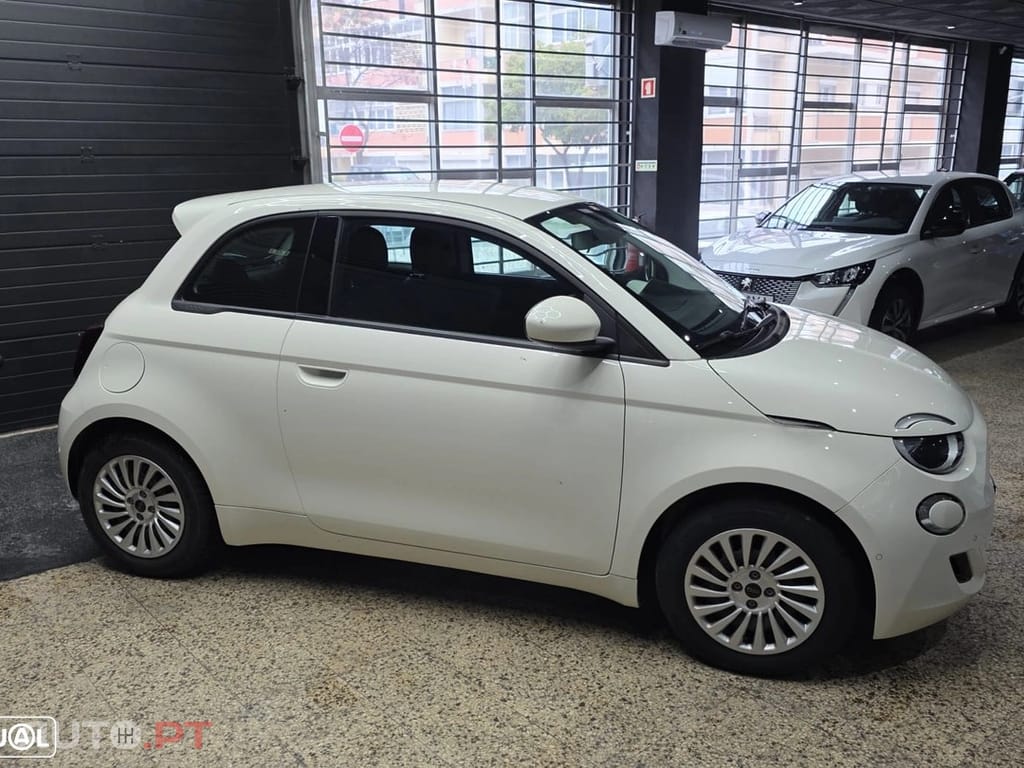 Fiat 500e 42 kWh Icon