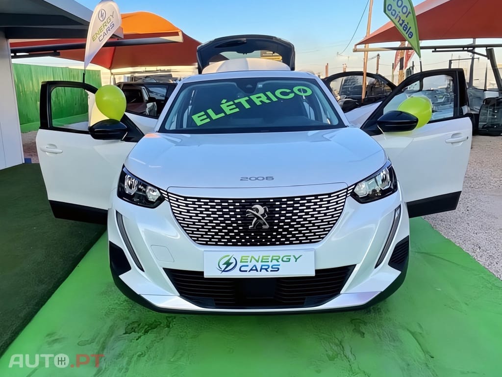 Peugeot E-2008 50 kWh Style