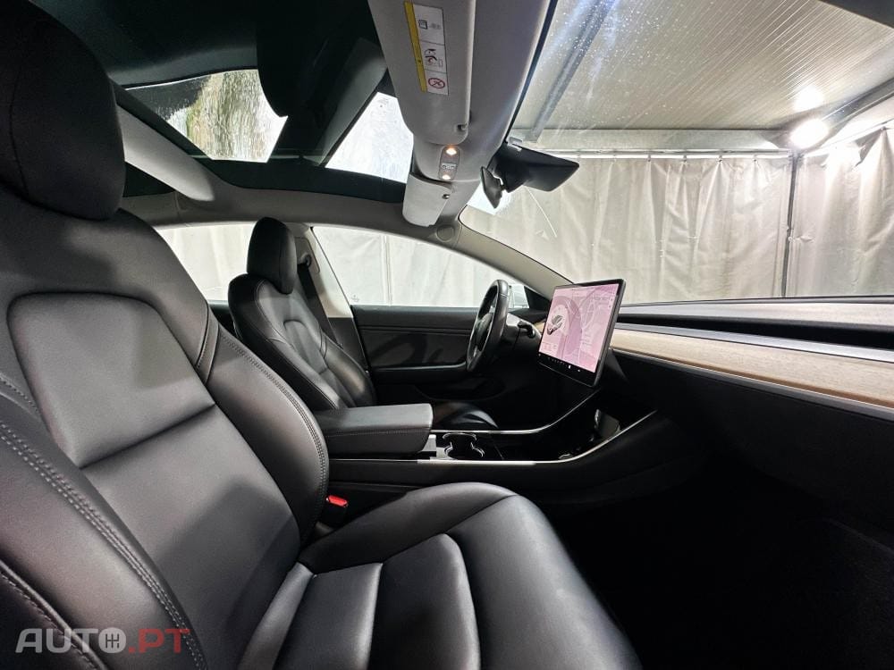 Tesla Model 3 Long-Range Dual Motor AWD