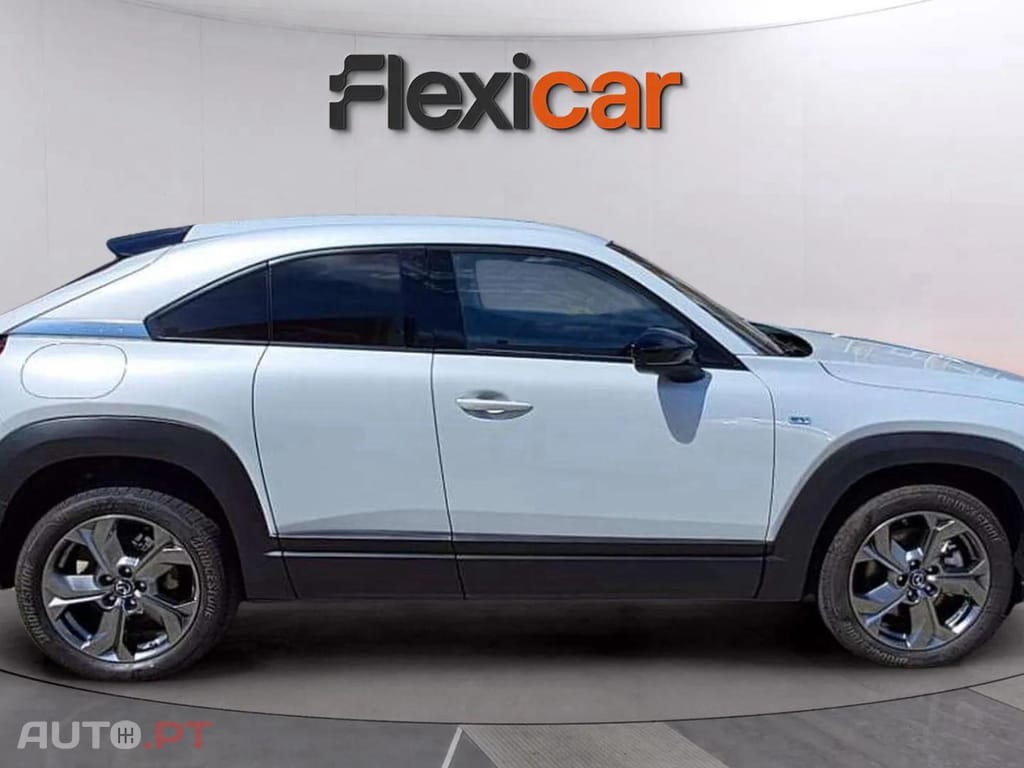 Mazda MX-30 e-Skyactiv Makoto Urban Expression