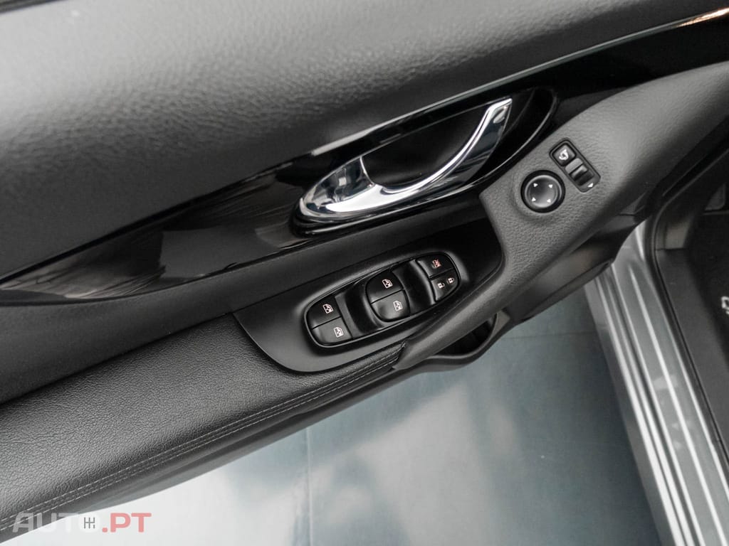 Nissan Qashqai 1.3 DIG-T N-Connecta