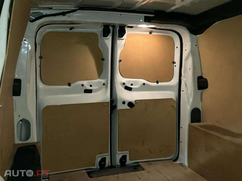 Peugeot Expert 75 kWh Standard