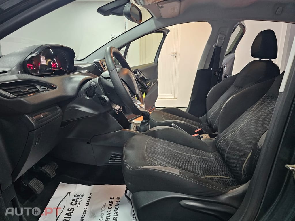 Peugeot 208 1.4 HDi Access