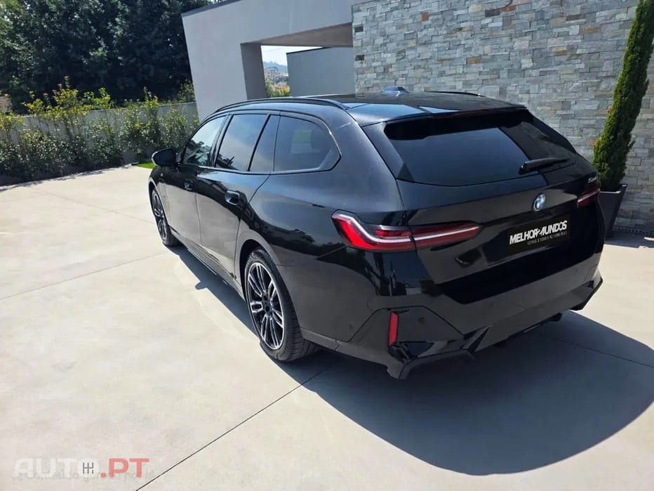 BMW 530 e Pack Desportivo M